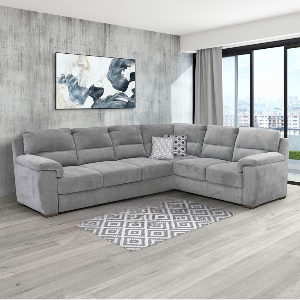 Аголна гарнитура Квин