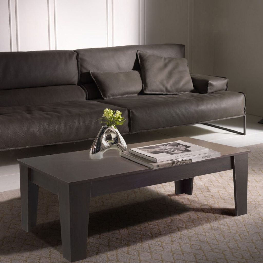 Клуб маса Берн во дневна соба